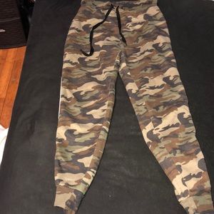 Camp joggers